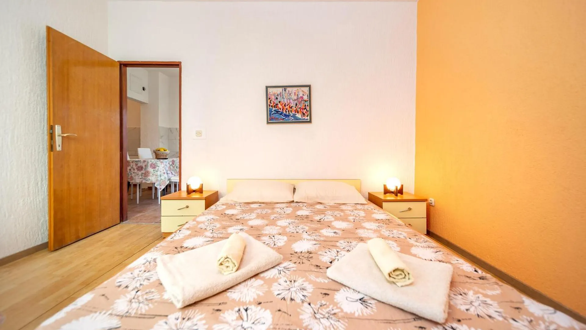 Lovely Apartment In Barbat Na Rabu With Kitchen