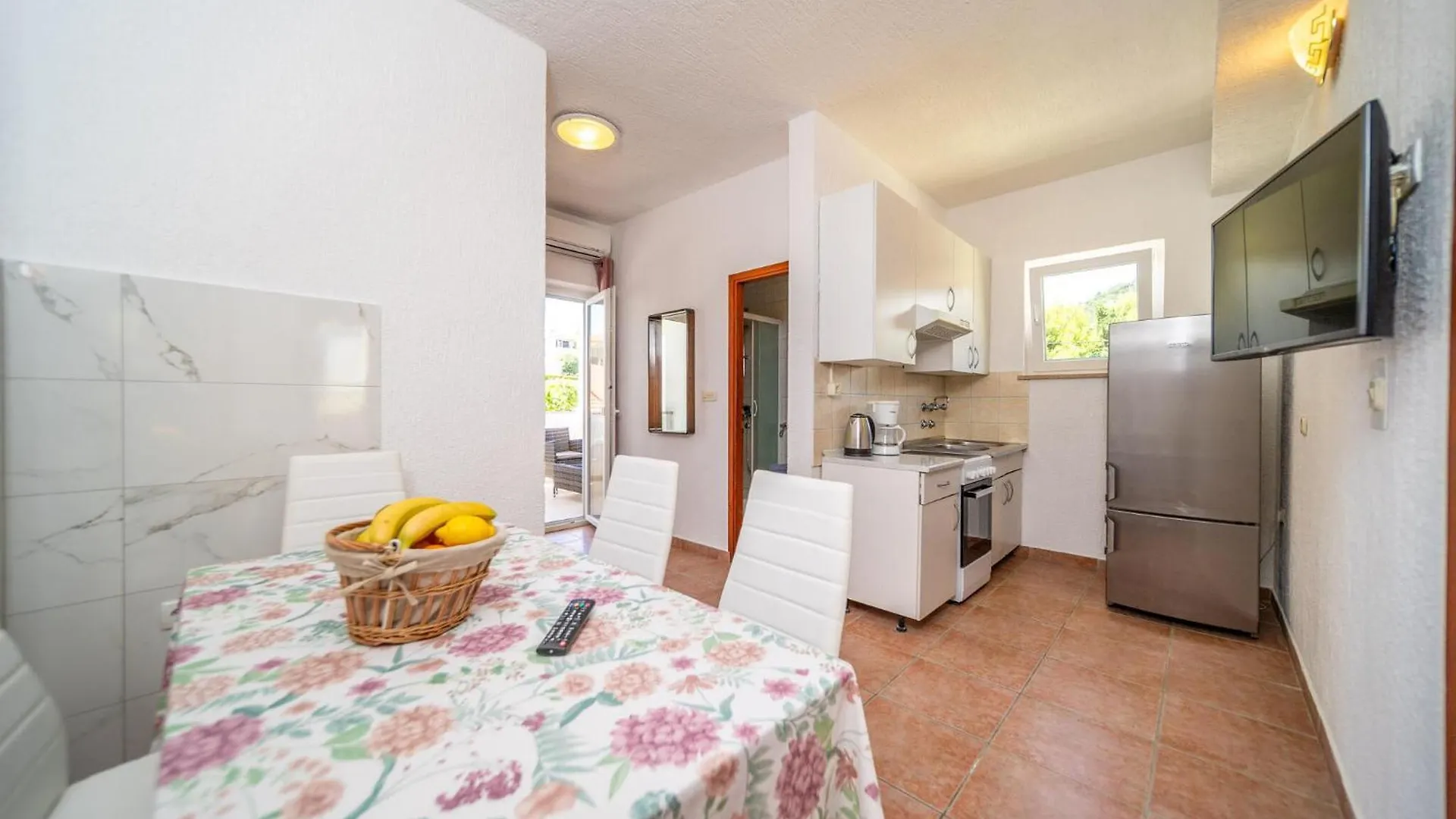 Lovely Apartment In Barbat Na Rabu With Kitchen Croatia
